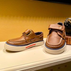 Nautica size 7 little boys brown boat shoes